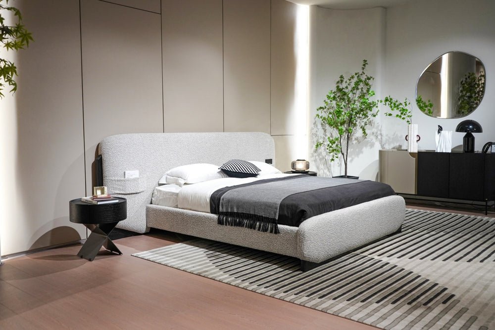 GC2462 Upholstered Bed