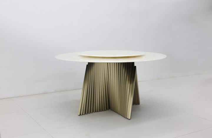 DT957 Table