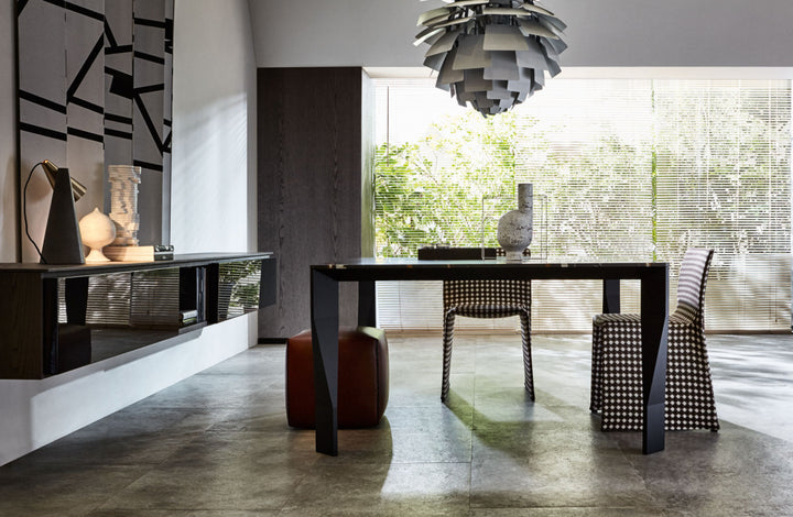 DT752 Dining Table