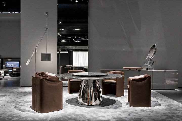 DT947 Dining Table