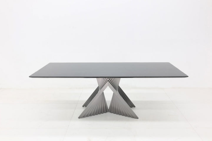 DT957 Table