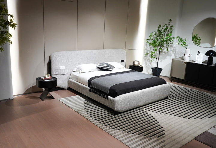GC2462 Upholstered Bed