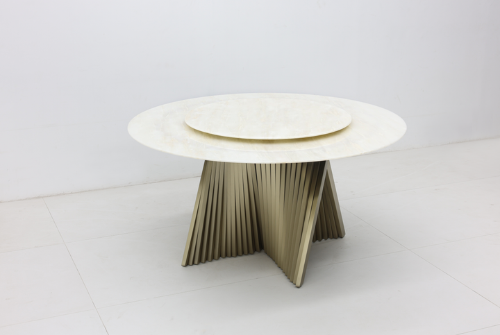 DT957 Table