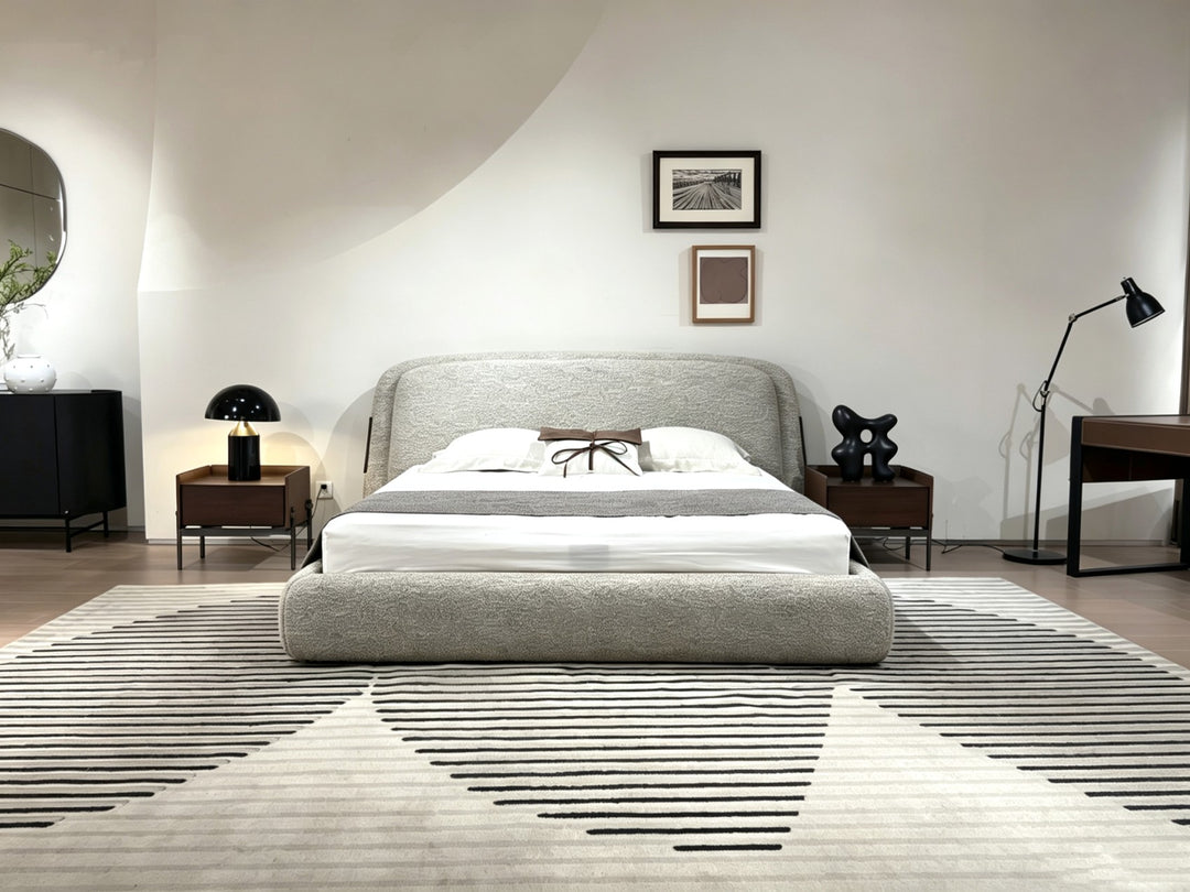 GC2543 Upholstered Bed