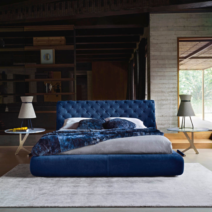GC2127 Upholstered Bed