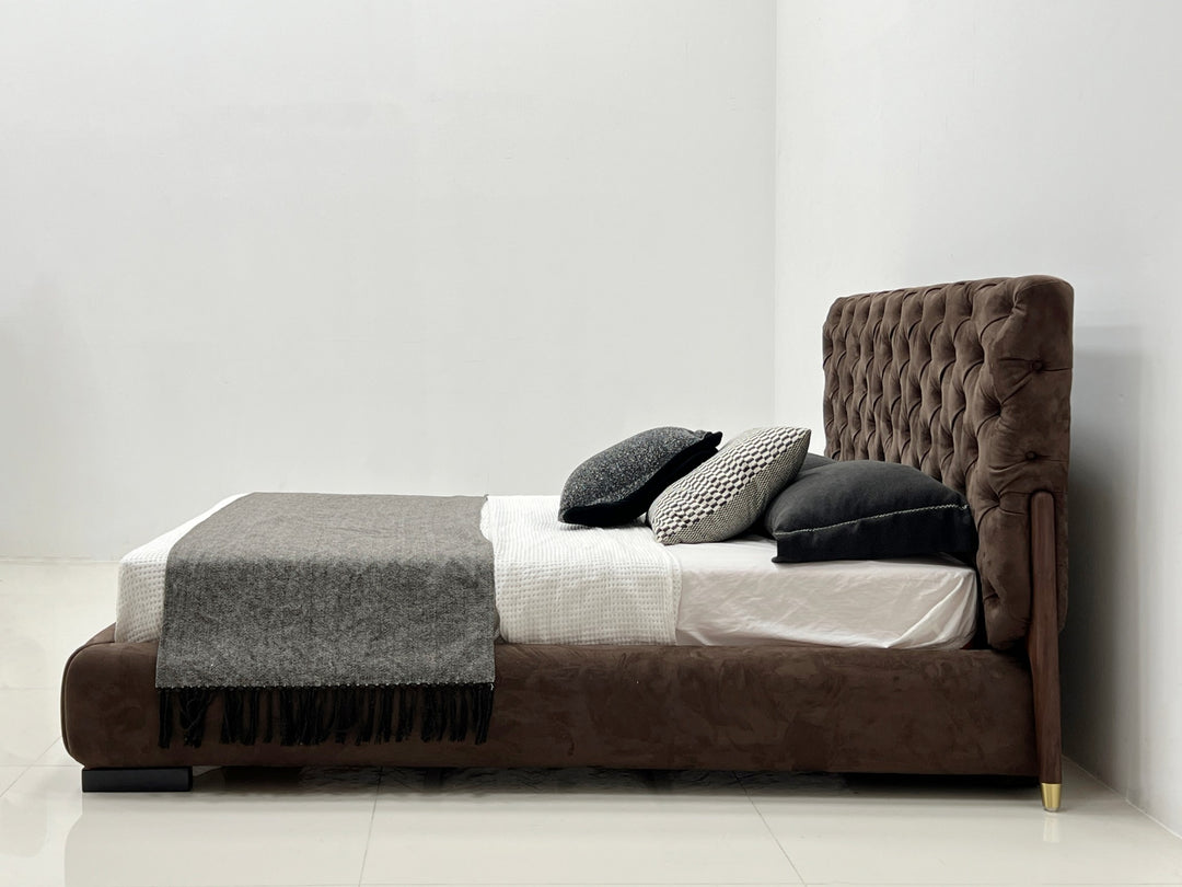 GC2127 Upholstered Bed