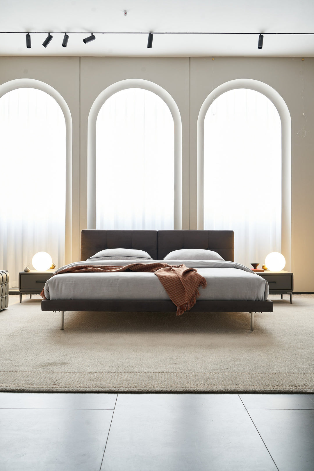 GC2215 Upholstered Bed gallery image 3