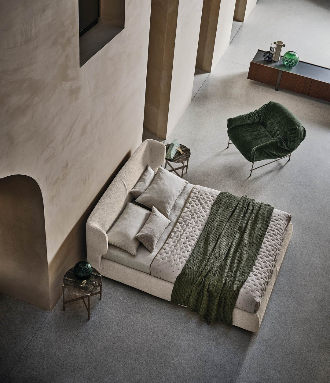 GC2352 Upholstered Bed gallery image 4