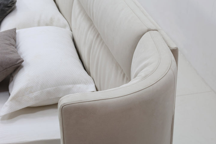 GC2540 Upholstered Bed gallery image 4
