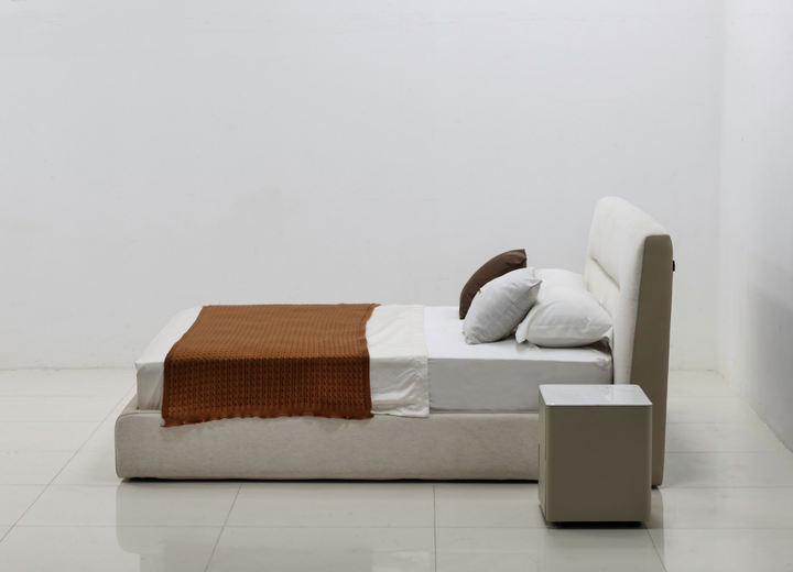 GC2545 Upholstered Bed