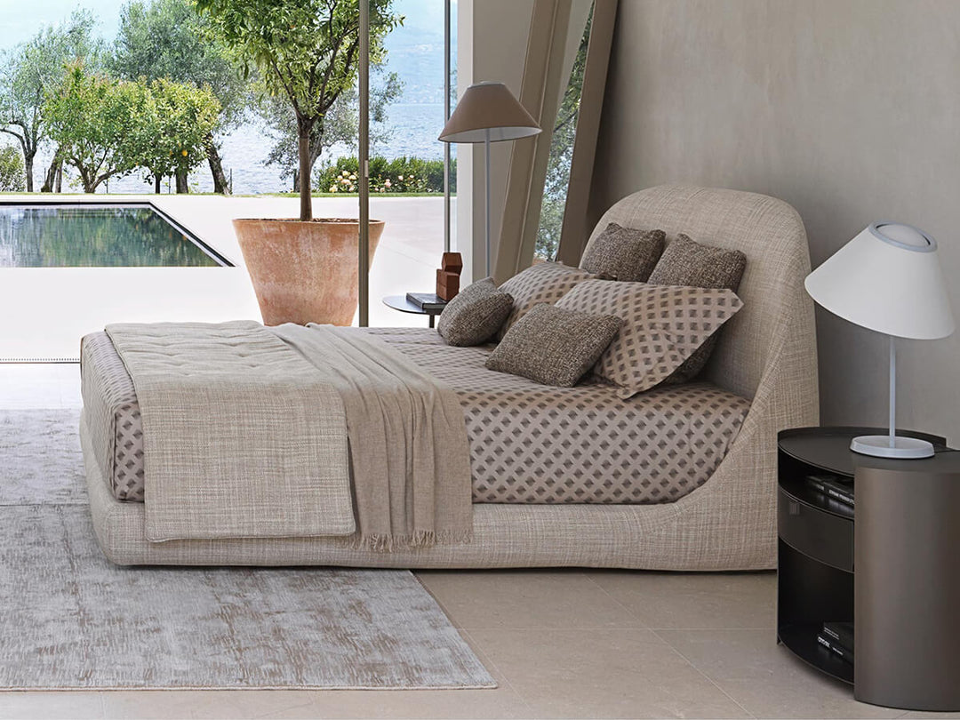GC2618 Upholstered Bed