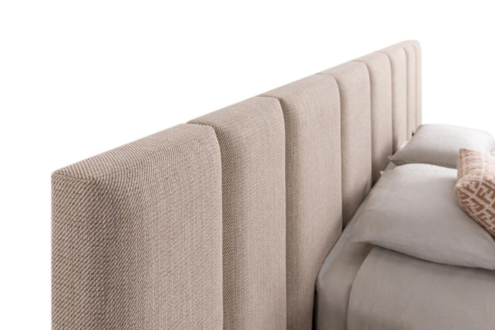 GC2628 Upholstered Bed