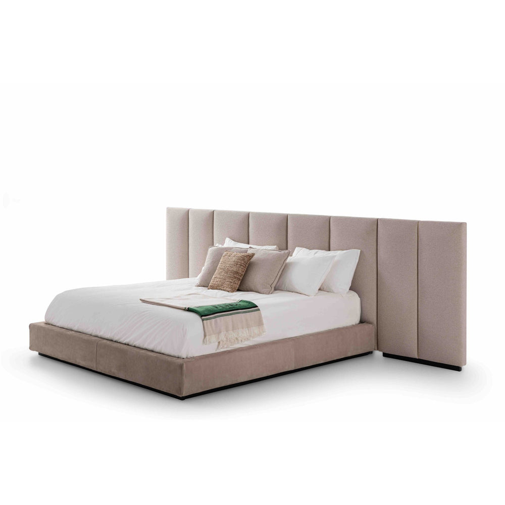 GC2628 Upholstered Bed