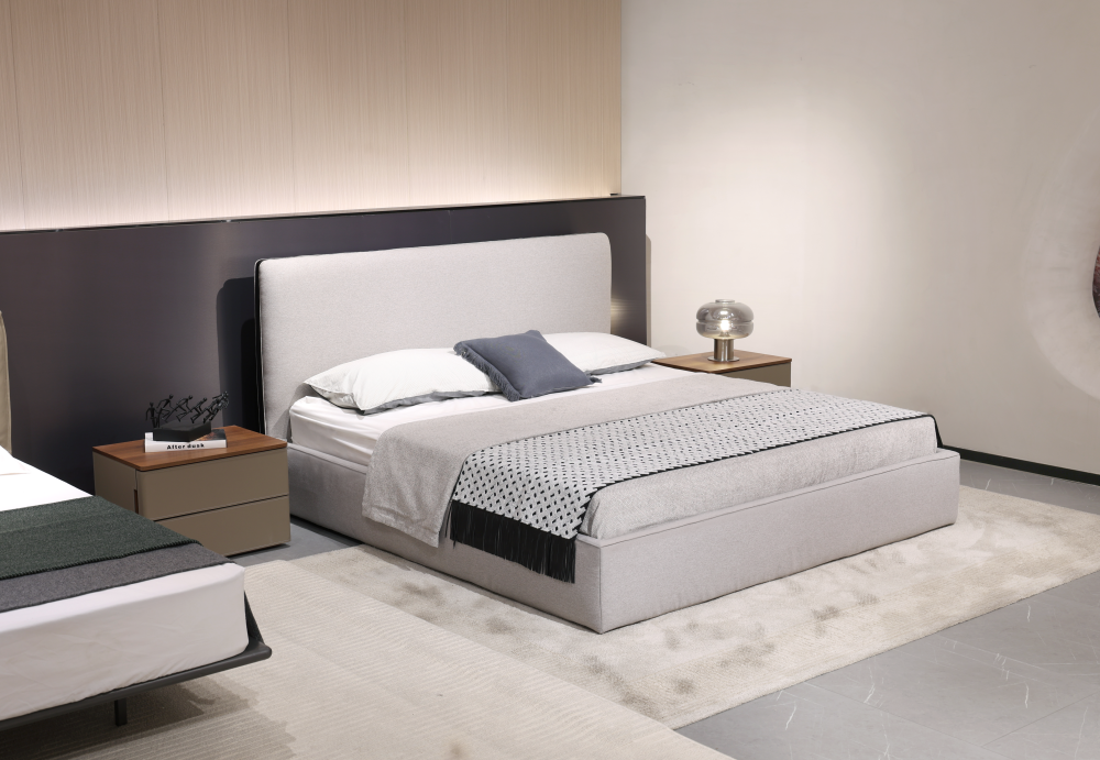 GC2408 Upholstered Bed
